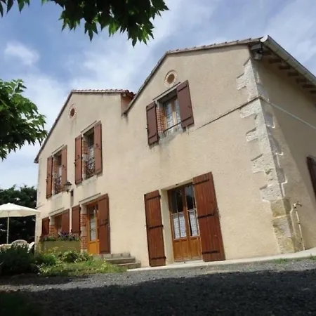 House La Teuliere بيت للعطل